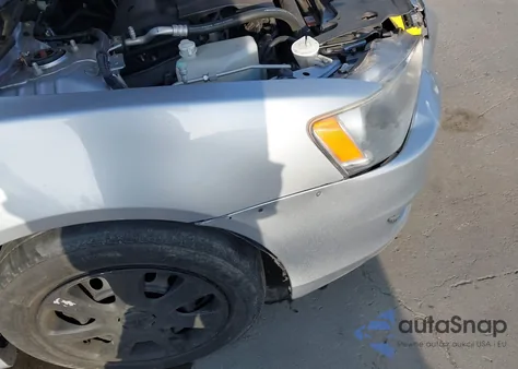 2015 Mitsubishi Lancer Es z USA, uszkodzony, nr VIN JA32U2FU9FU014997